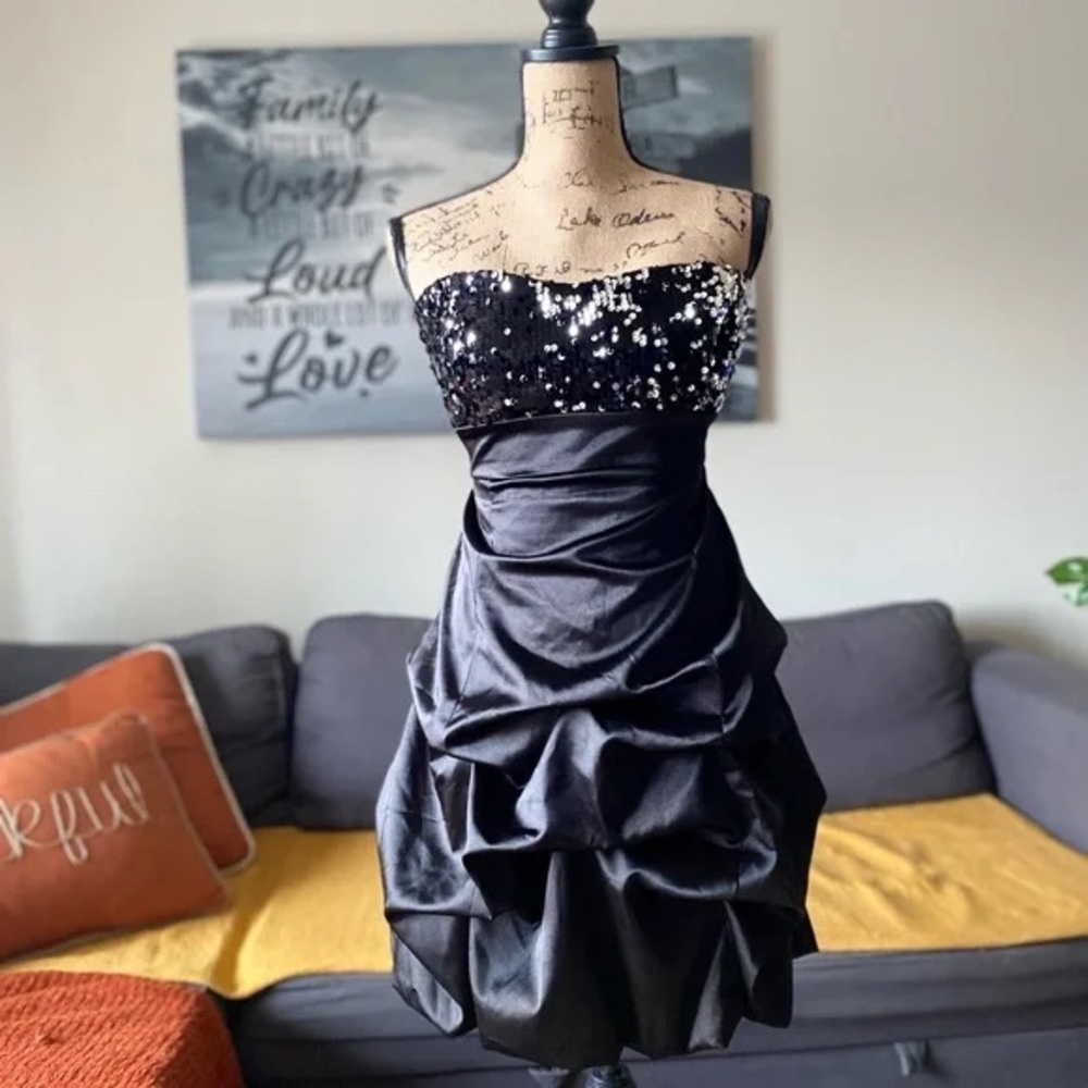 Black Prom Dress w / sequins XL